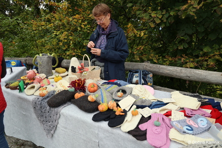 Prikaz starih kmečkih opravil na Gori sv. Miklavž (3)